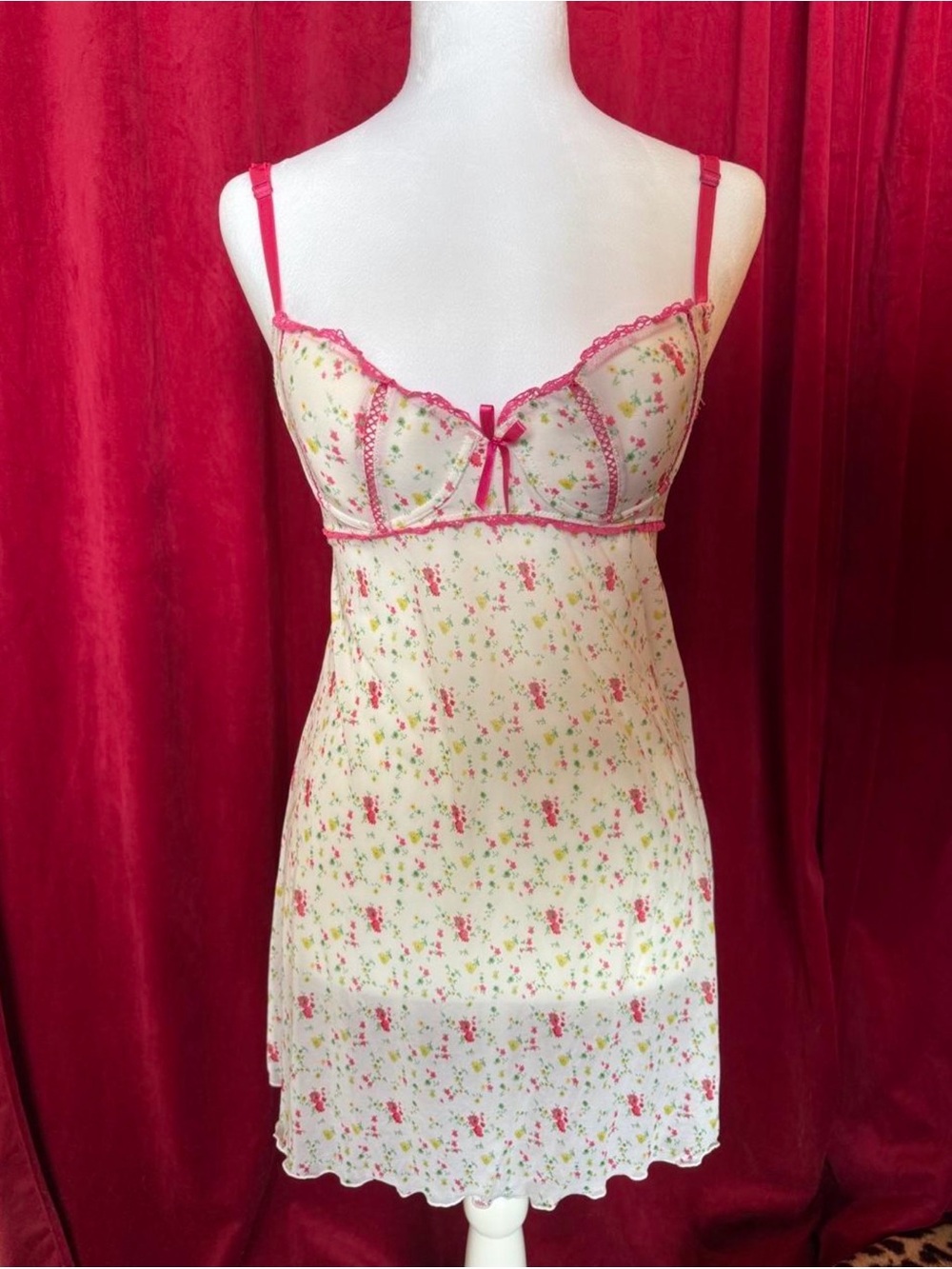 Floral Lace-Trim Chemise Slip in Cream and Pink